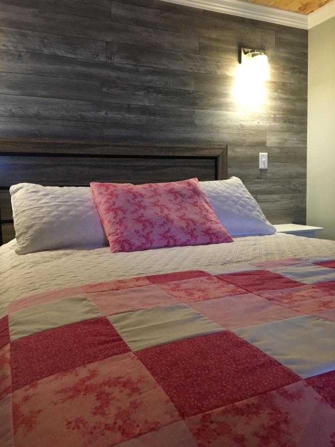Raleigh Rooms & Taylor'S Crafts Bagian luar foto
